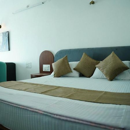 The Periwinkle Homestay Bhīm Tāl エクステリア 写真