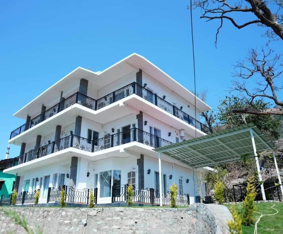 The Periwinkle Homestay Bhīm Tāl エクステリア 写真
