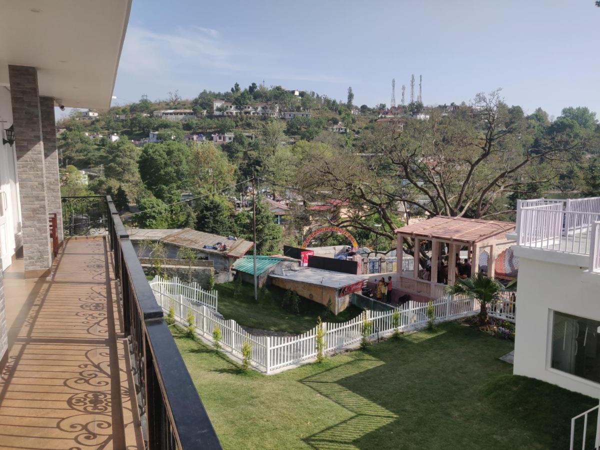 The Periwinkle Homestay Bhīm Tāl エクステリア 写真