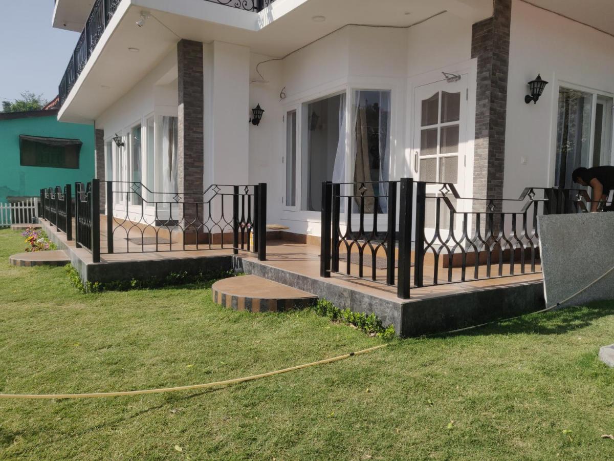The Periwinkle Homestay Bhīm Tāl エクステリア 写真