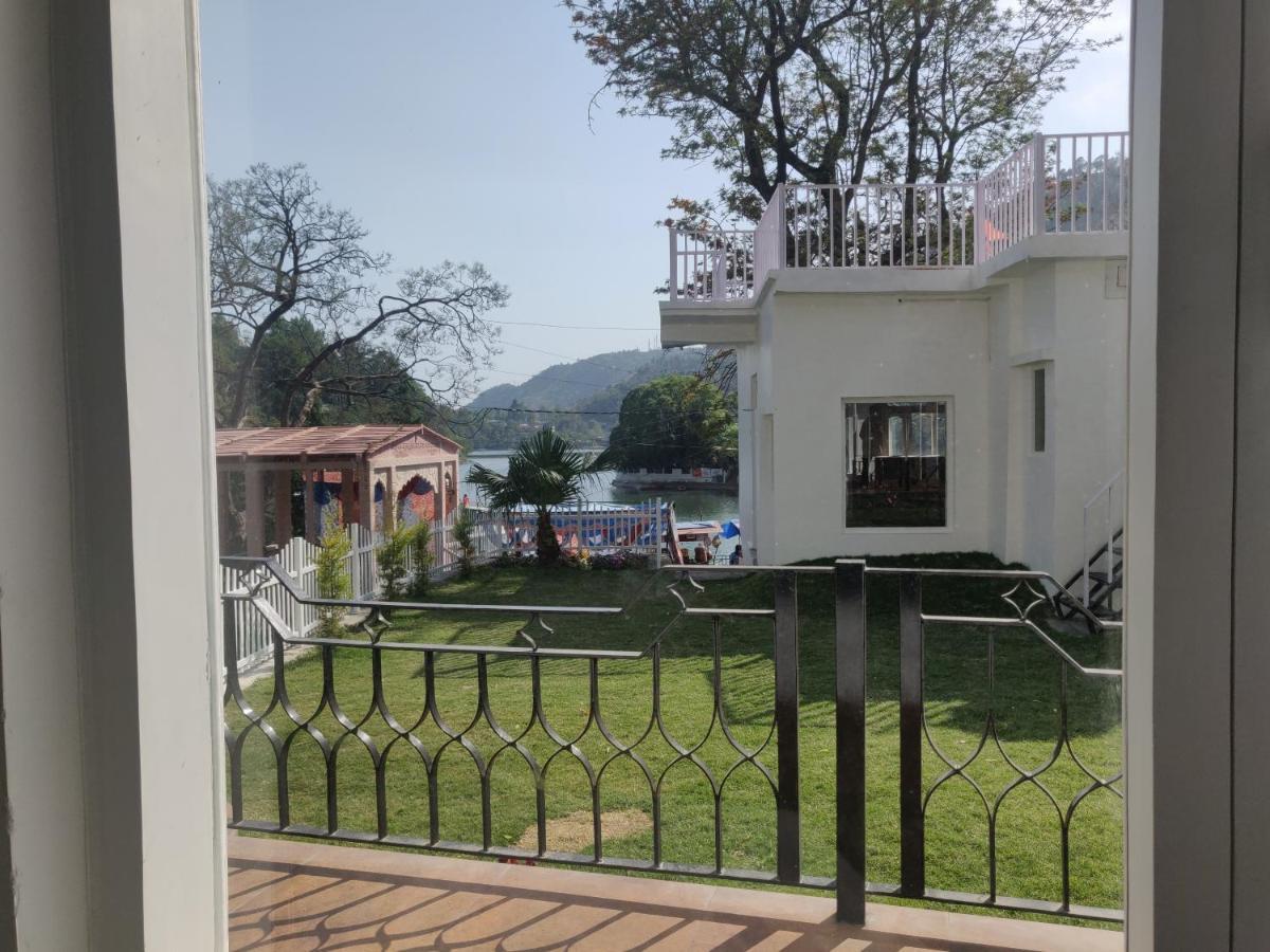 The Periwinkle Homestay Bhīm Tāl エクステリア 写真