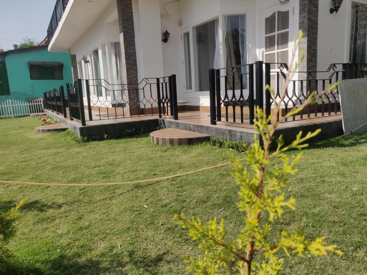The Periwinkle Homestay Bhīm Tāl エクステリア 写真