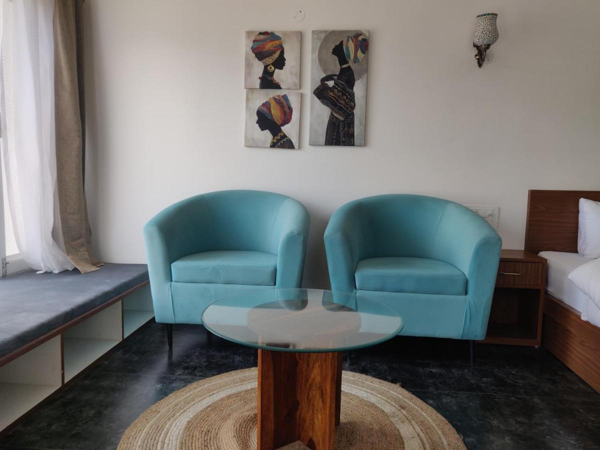 The Periwinkle Homestay Bhīm Tāl エクステリア 写真