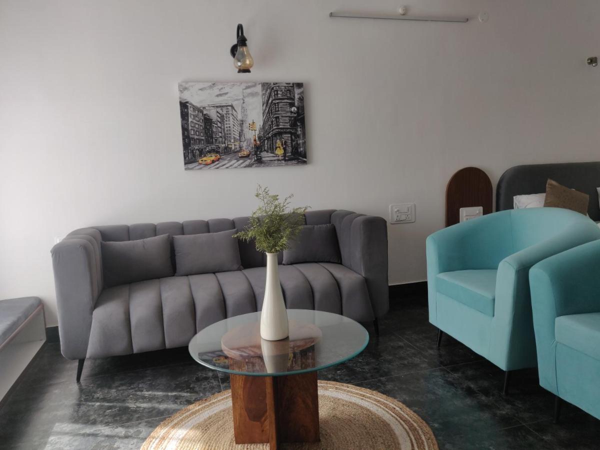 The Periwinkle Homestay Bhīm Tāl エクステリア 写真