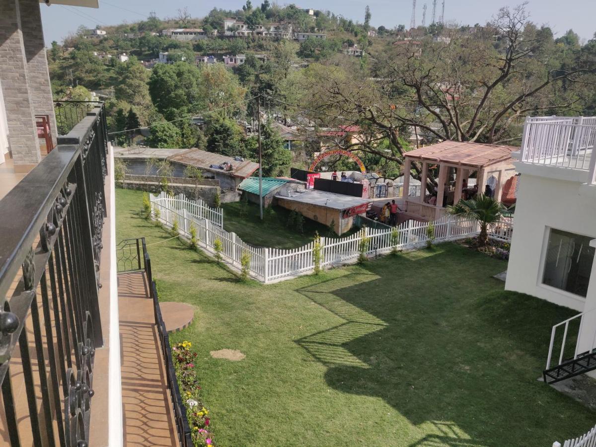 The Periwinkle Homestay Bhīm Tāl エクステリア 写真
