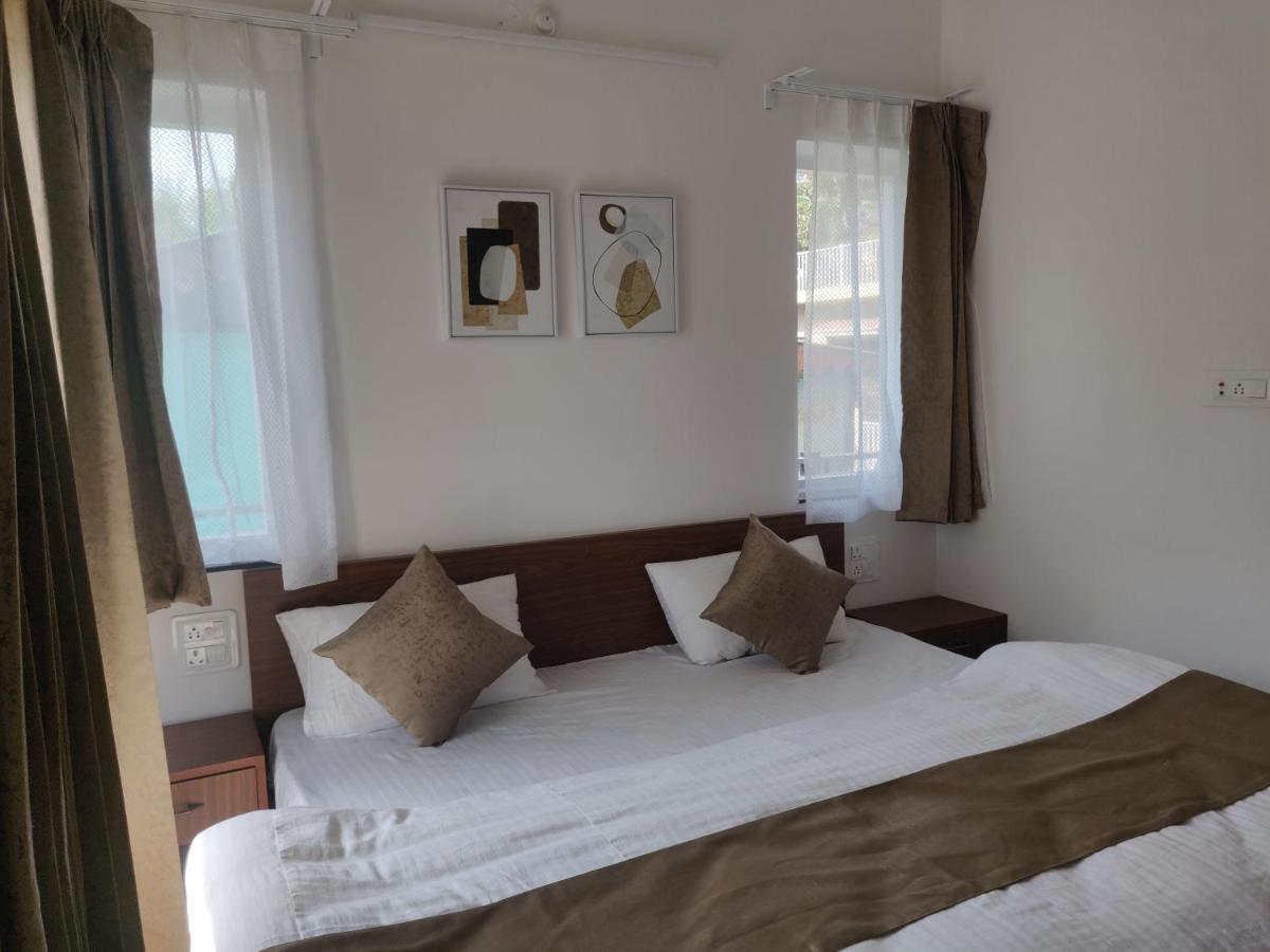 The Periwinkle Homestay Bhīm Tāl エクステリア 写真