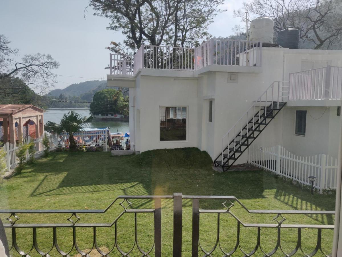 The Periwinkle Homestay Bhīm Tāl エクステリア 写真