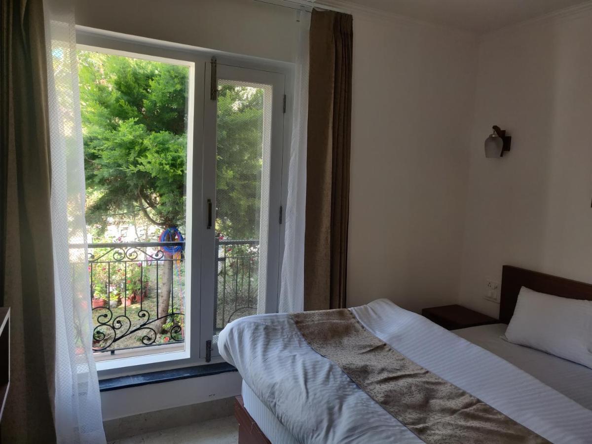 The Periwinkle Homestay Bhīm Tāl エクステリア 写真